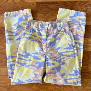 TOPSHOP Size 4 wide leg jeans pastel print,  worn once. Small scuffs on the leg